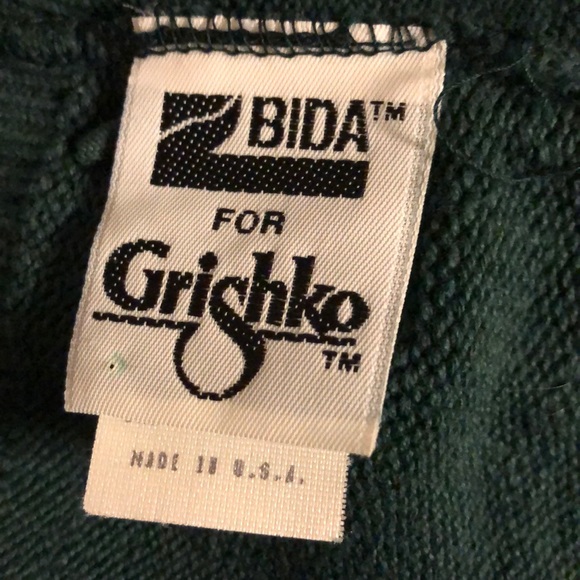 Knit green shorts. - Picture 5 of 8